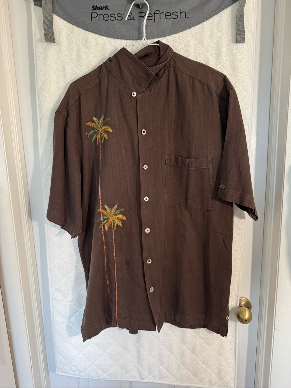 Men's Brown Short-Sleeve Shirt with Palm Embroidery